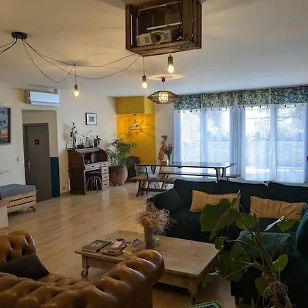 Au Coeur Du Vignoble De Cahors, 5 *