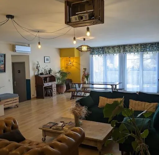 Au Coeur Du Vignoble De Cahors, 5 *