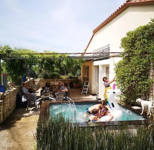 Au Coeur Du Vignoble De Cahors, 5 펜션 *